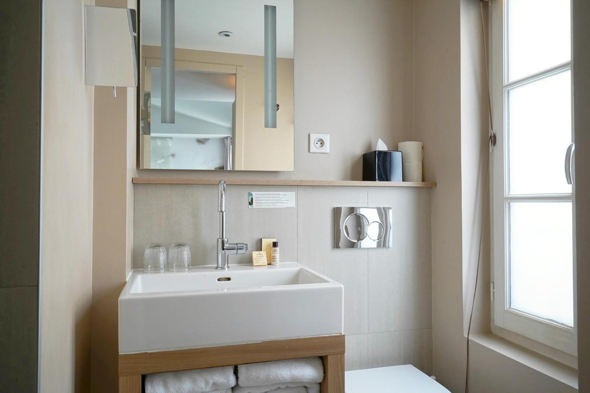 Hotel Litteraire Arthur Rimbaud, Bw Signature Collection Parijs